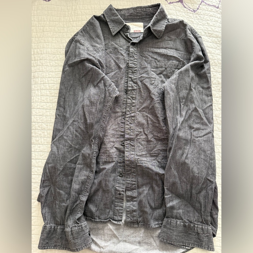 Gray Denim Men’s Button Down Long-sleeve Size XL